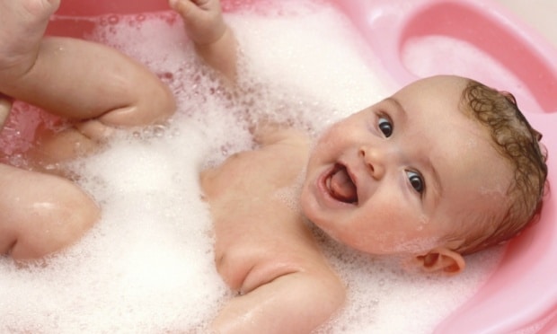 Read more about the article Como cuidar da limpeza do bebê