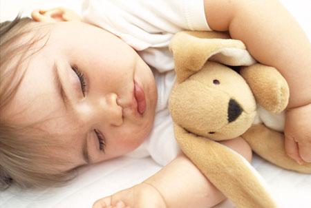 Read more about the article O que fazer quando o bebê não dorme de dia?