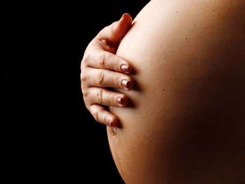 Read more about the article Menstruar durante a gestação é normal?