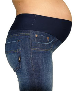 Read more about the article Modelos de calças jeans para gestantes