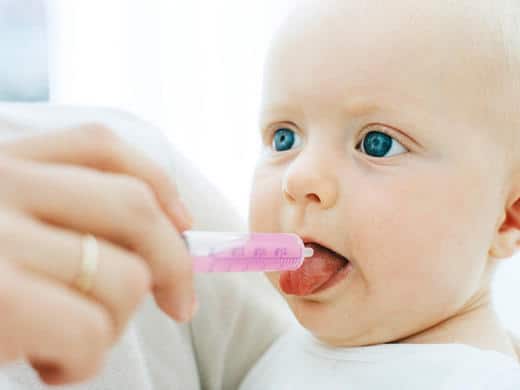 Read more about the article Como dar medicamento ao bebê corretamente