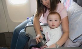 Viajando de avião com o bebê: principais cuidados