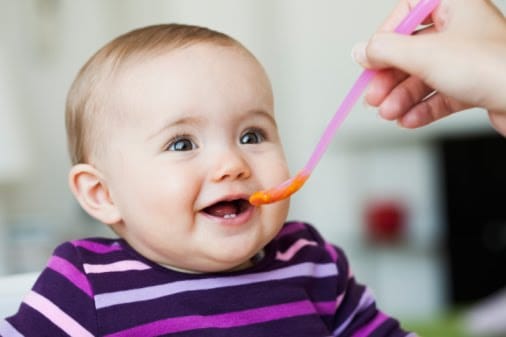 Read more about the article Alimentos que regulam o intestino do bebê