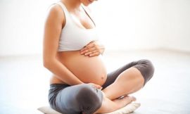 Com quantos meses o bebê se mexe na barriga da mãe?