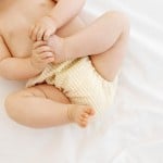 Usar fraldas descartáveis ou fraldas de pano no bebê?