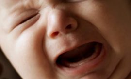 Como descobrir se o bebê tem refluxo?