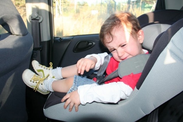 Read more about the article Dicas acalmar o choro do bebê no carro