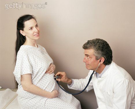 Read more about the article Como escolher o médico obstetra ideal para a gestação?