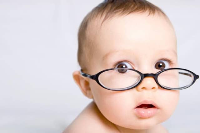 Read more about the article Como descobrir se o bebê tem problemas visuais?