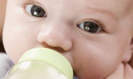 Qual leite dar para bebê recém nascido?