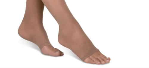Read more about the article Quando é preciso usar meias de compressão na gestação?