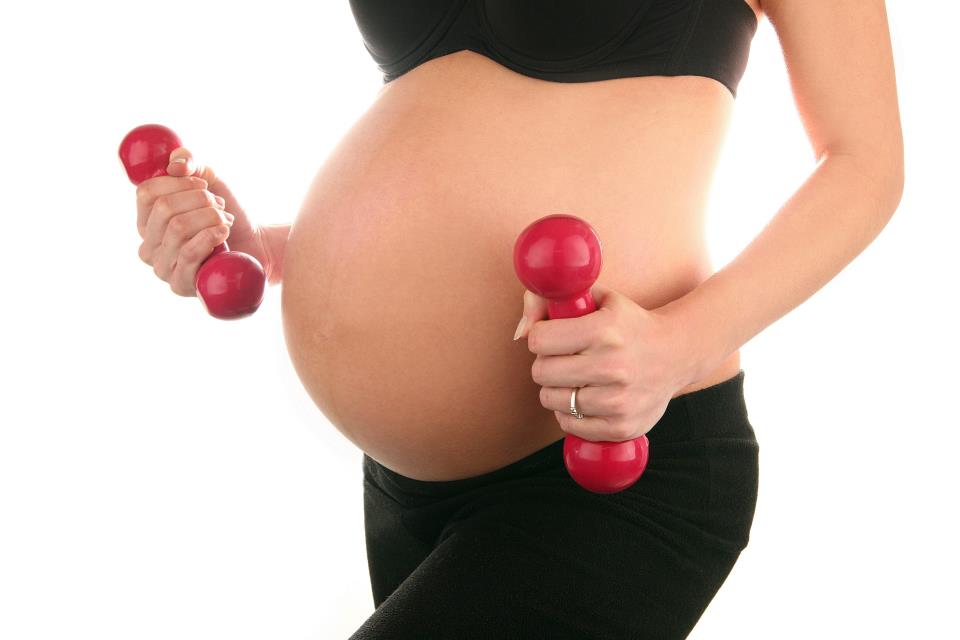 Read more about the article Dicas de atividades físicas para último trimestre da gravidez