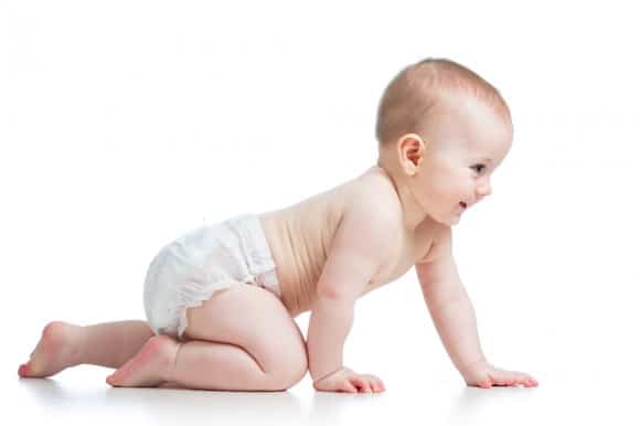 Read more about the article Como ajudar o bebê a engatinhar