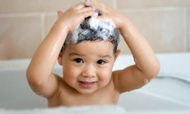 Cuidados e benefícios do banho de água fria para as crianças