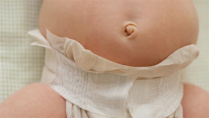 Read more about the article Como saber se o cocô do bebê está normal?