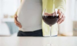 Beber vinho durante a gravidez faz mal?