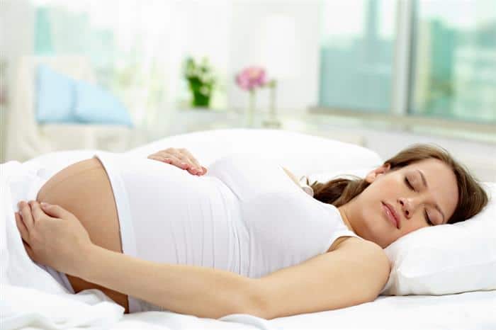 Read more about the article Quantas horas a grávida deve dormir por dia?