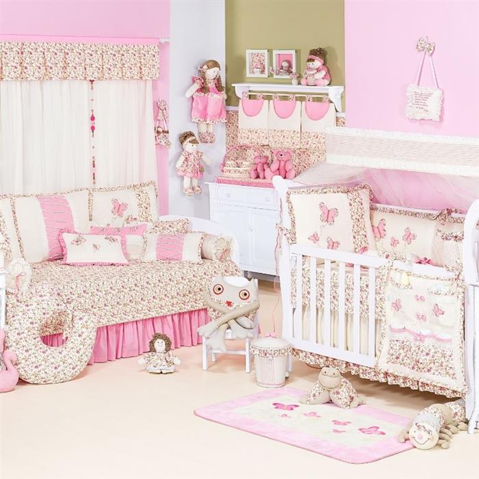 quarto de bebe rosa com bonecas