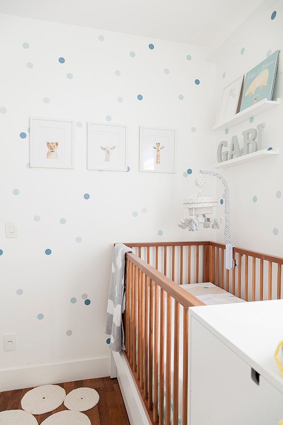 decoração de quarto de bebe menina simples