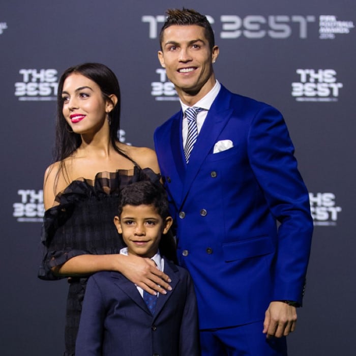 Cristiano Ronaldo vai ser pai de gêmeos