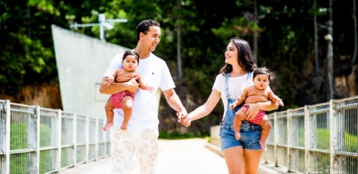 Pai de gêmeas ganha licença-paternidade de 180 dias em SC