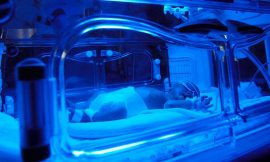 Banho de luz no bebê: para que serve e quanto tempo devo fazer?