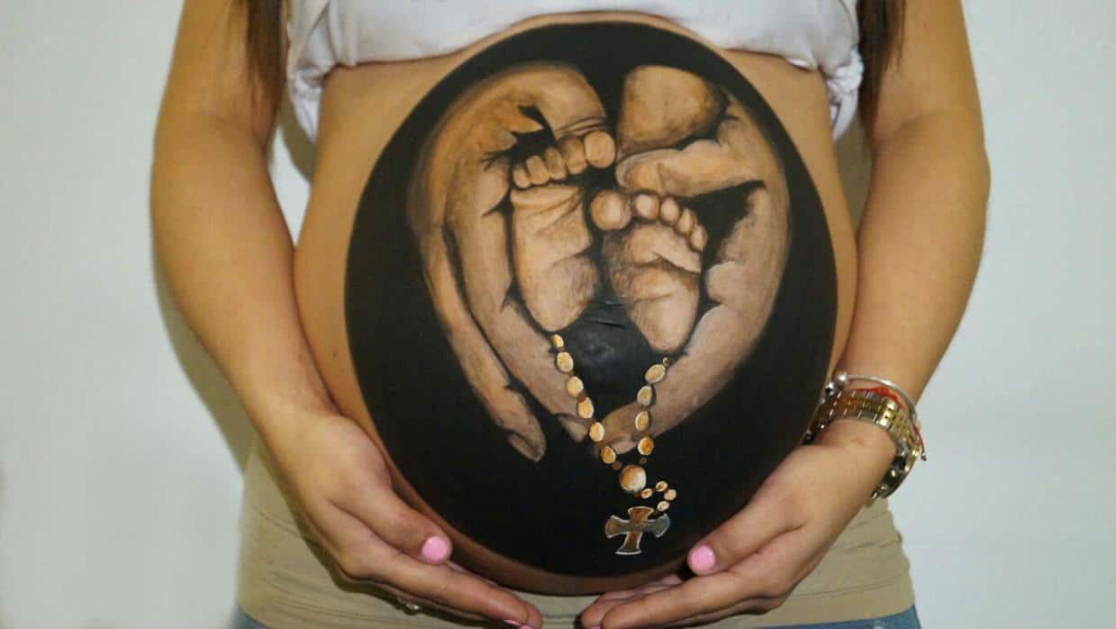 Como desenhar na barriga de gravida