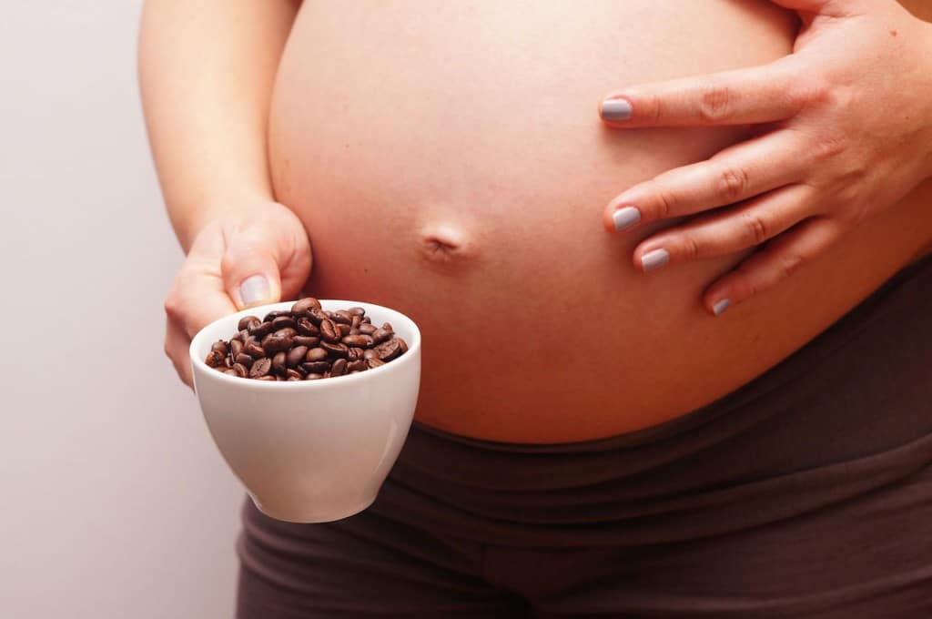 gravida pode tomar café com leite