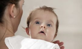 Como fazer o bebê arrotar: 3 dicas importantes para as mamães