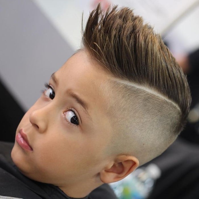 corte de cabelo masculino infantil moicano