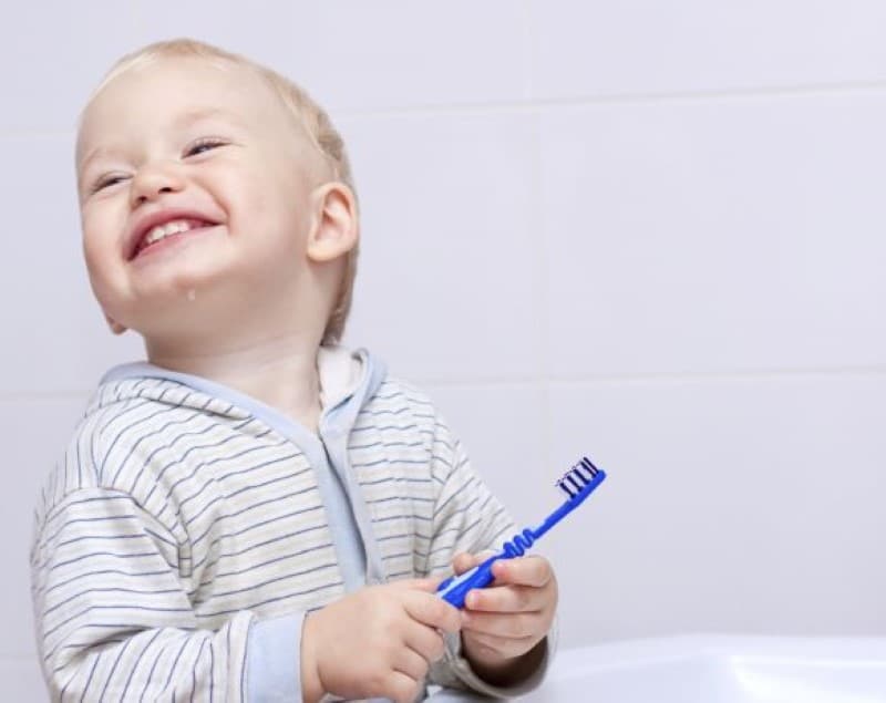 Read more about the article Odontopediatria: quando levar seu filho ao dentista pela 1ª vez