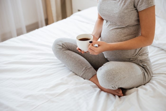 gravida pode tomar cafe descafeinado