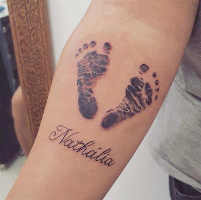 Read more about the article Pezinho de Bebê: ideias para sabonete, tatuagem e mais