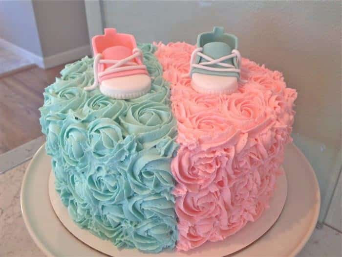 bolo decorado azul e rosa