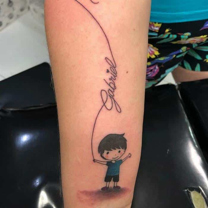 tatuagens com nomes de filhos e desenhos