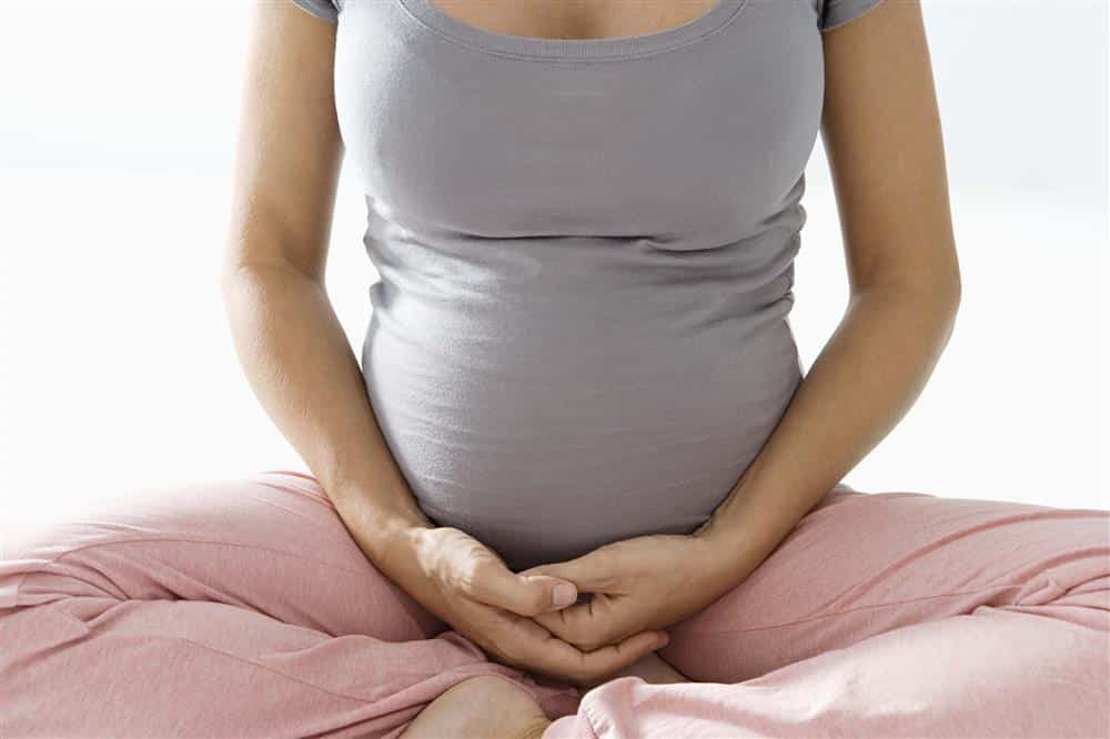 Read more about the article Corrimento na gravidez faz mal para o bebê?
