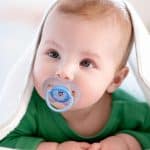 Chupeta Ortodôntica: benefícios e riscos para o recém-nascido