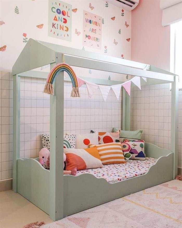 Decoração de quarto infantil feminino gastando pouco montessoriano