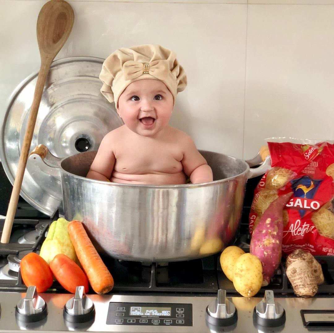 foto de bebe cozinheiro