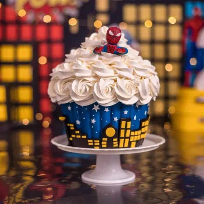 bolo homem aranha de chantilly