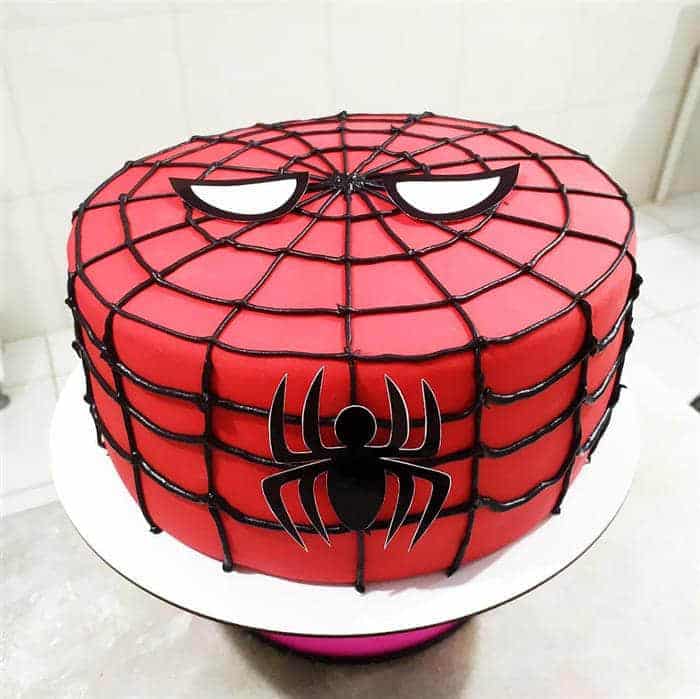 bolo homem aranha de pasta americana