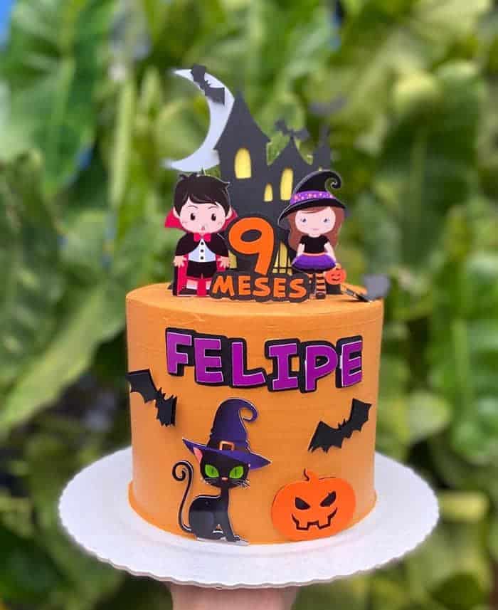 mesversario halloween bolo