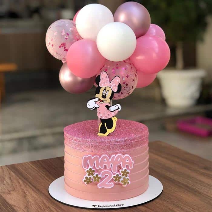 bolo minnie com topo balões