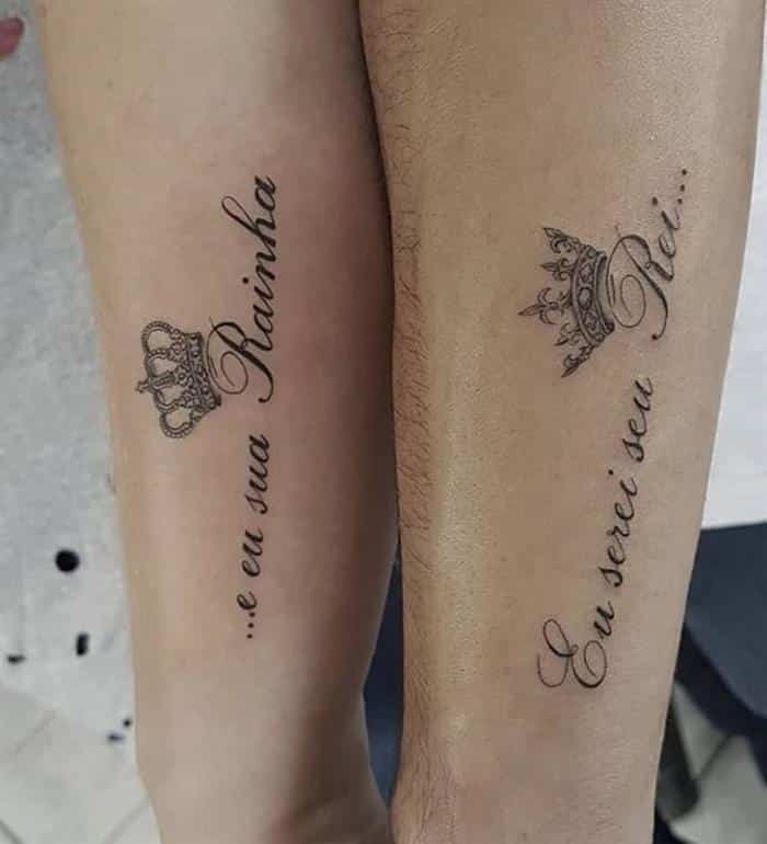 tatuagem mae e filho com nome