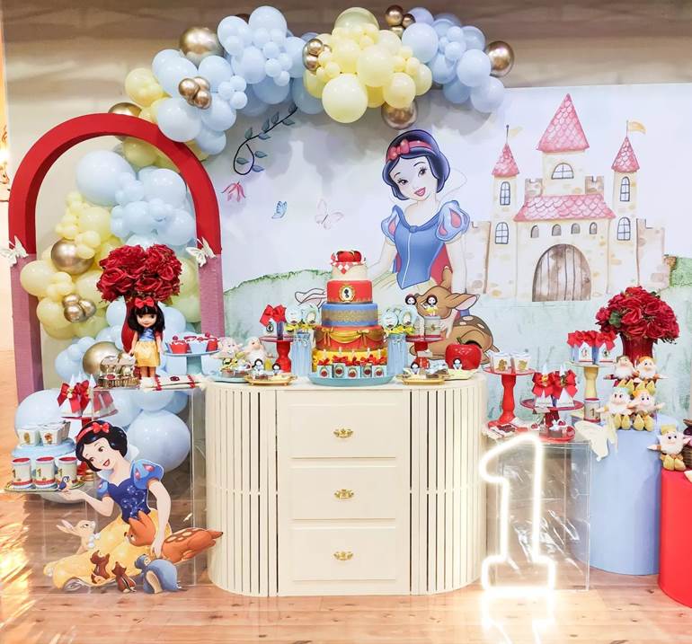 Decoração Branca de Neve tons pastéis 