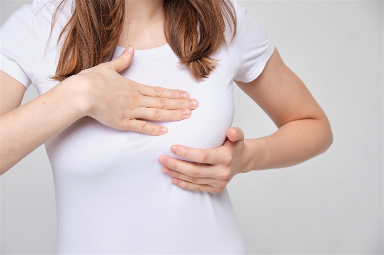 dor no bico da mama é sinal de gravidez ou menstruação