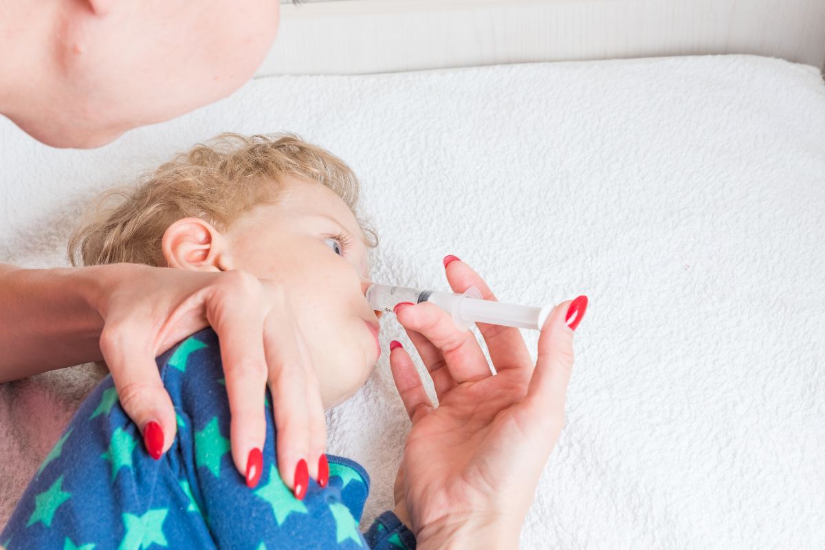 é perigoso fazer lavagem nasal em bebê
