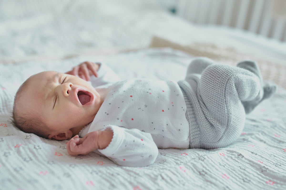 Como vestir o bebê recém-nascido